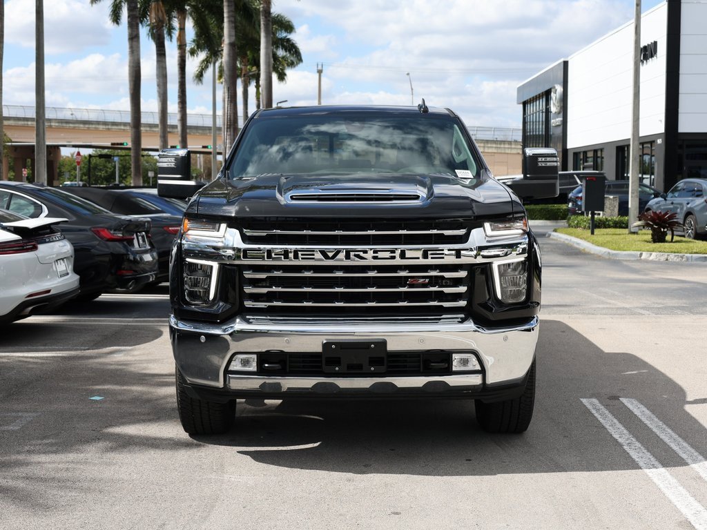 Used 2022 Chevrolet Silverado 2500 LTZ w/ LTZ Plus Package image 3