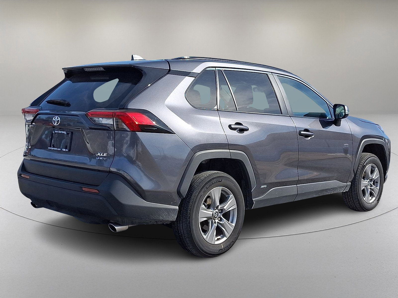 Used 2025 Toyota RAV4 XLE image 10