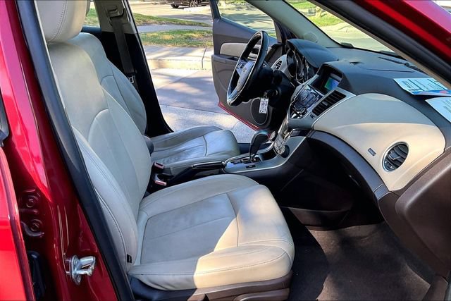 Used 2011 Chevrolet Cruze LT w/ RS Package FWD image 7