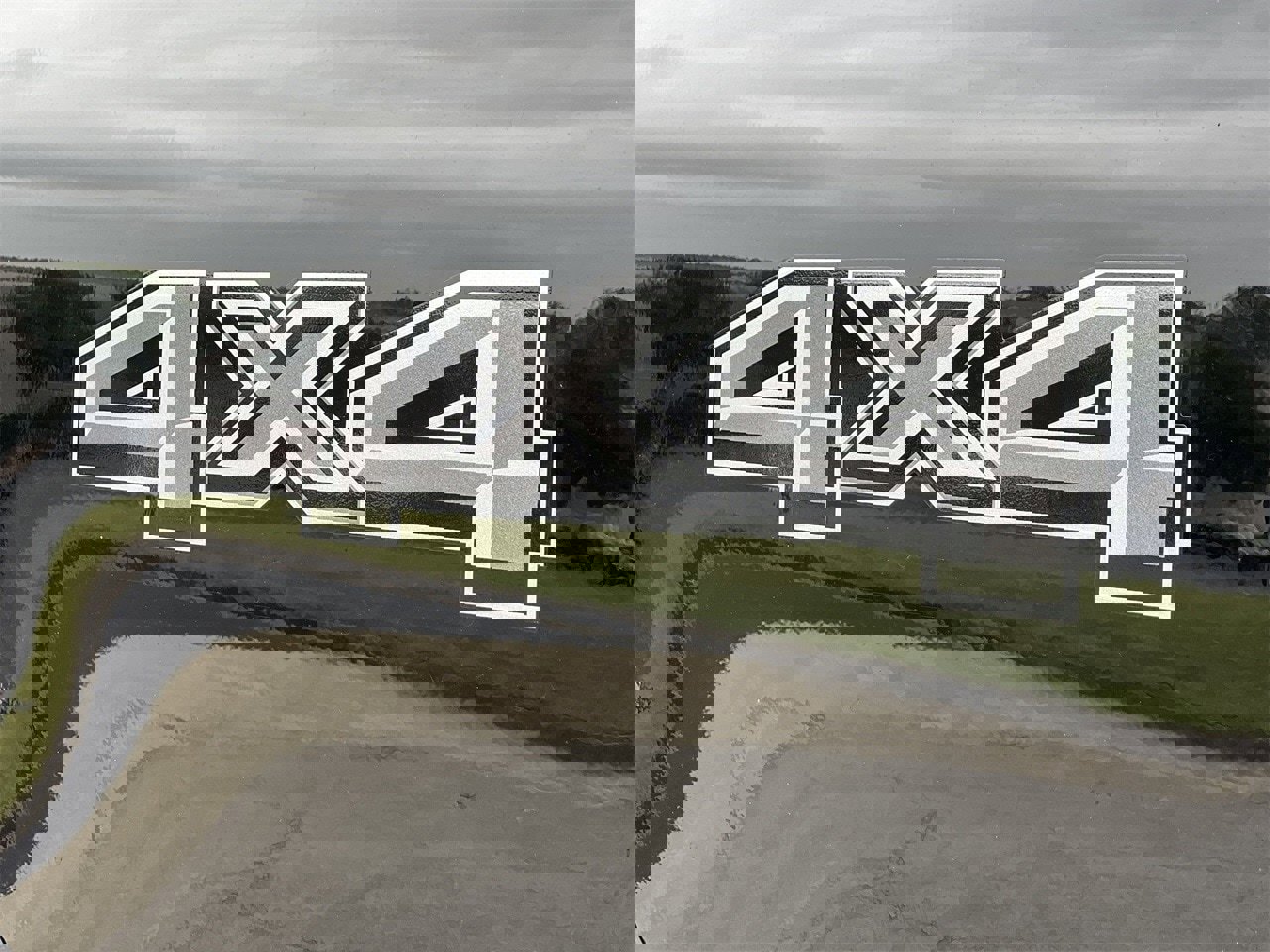 New 2025 Ford F250 XLT w/ Black Appearance Package image 38