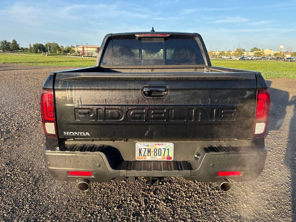 Used 2024 Honda Ridgeline Black Edition image 9