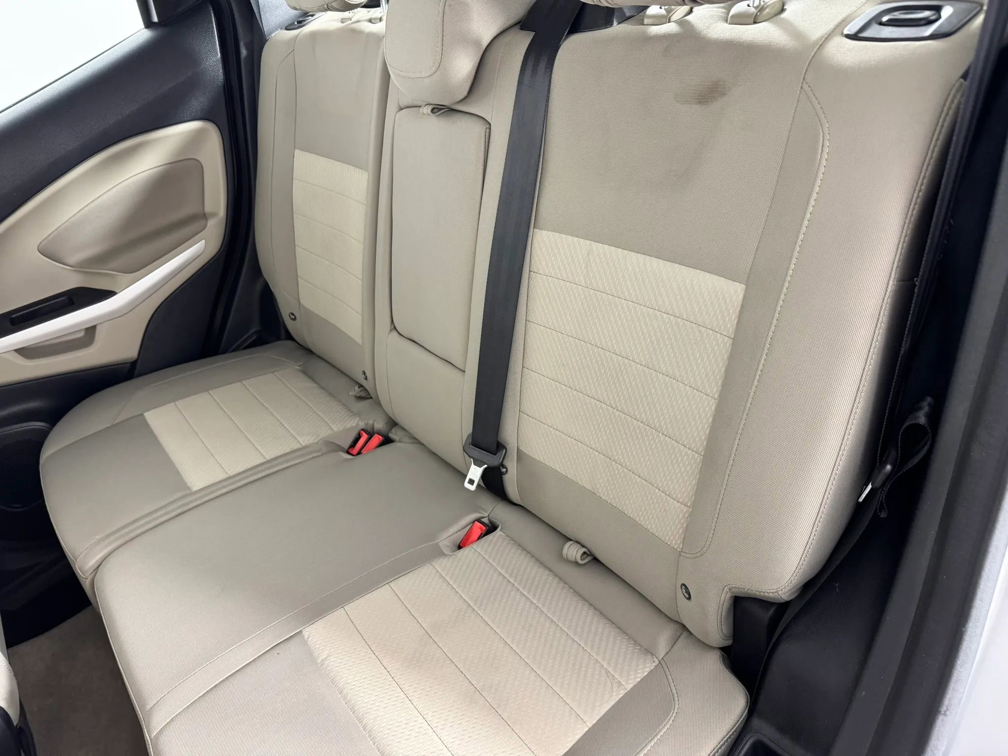 Used 2020 Ford EcoSport S FWD image 32