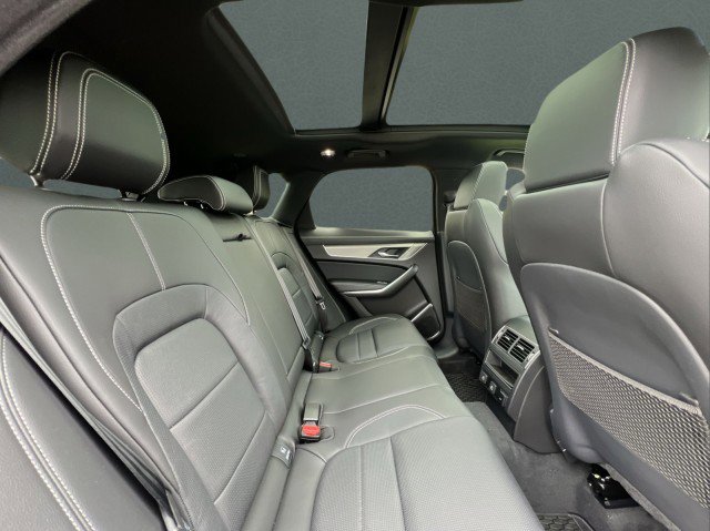 New 2026 Jaguar F-PACE R-Dynamic S image 23