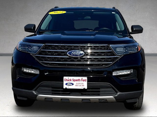 Certified 2023 Ford Explorer XLT w/ Equipment Group 202A AWD/4WD image 3