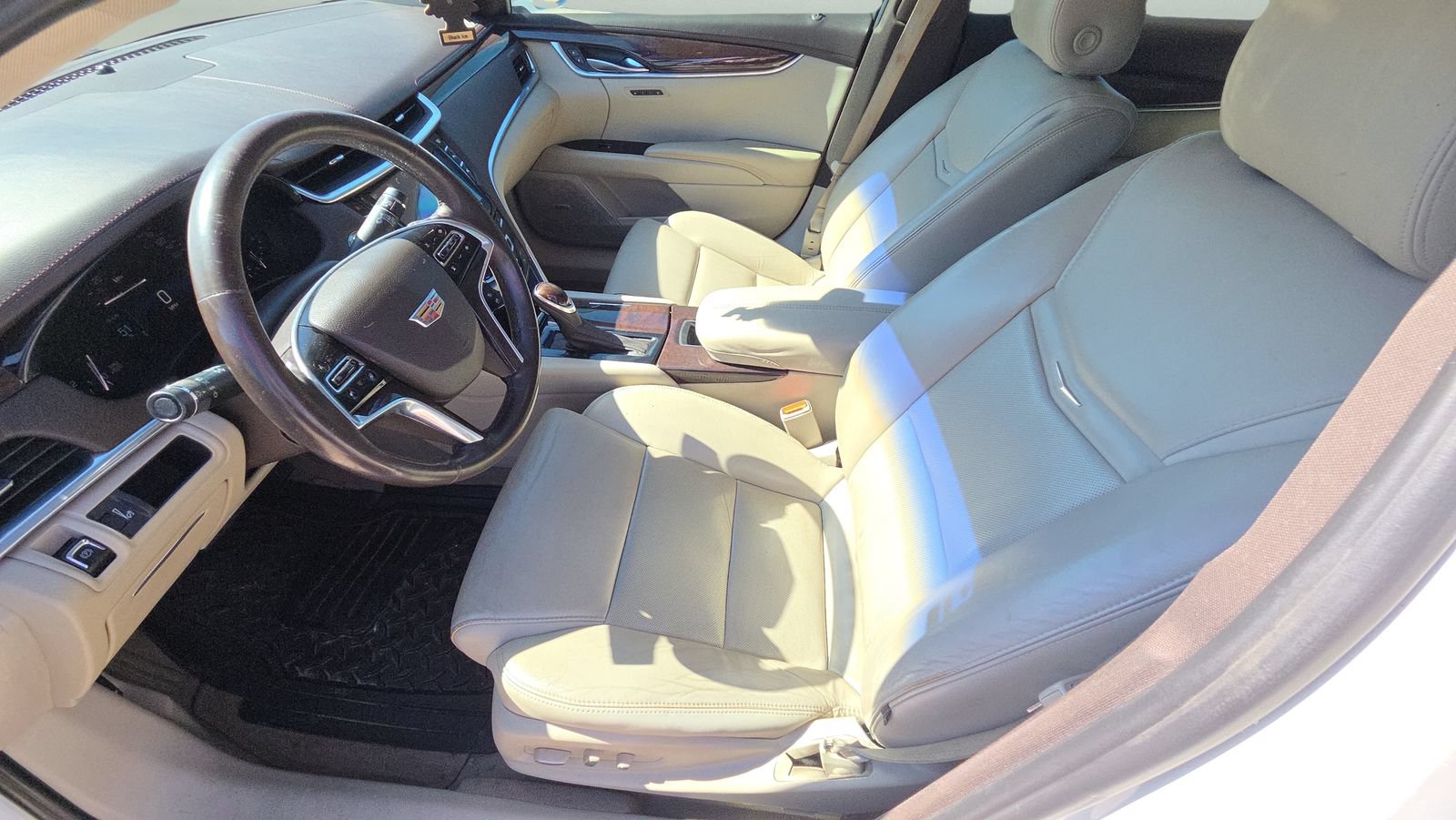 Used 2016 Cadillac XTS Luxury FWD image 18