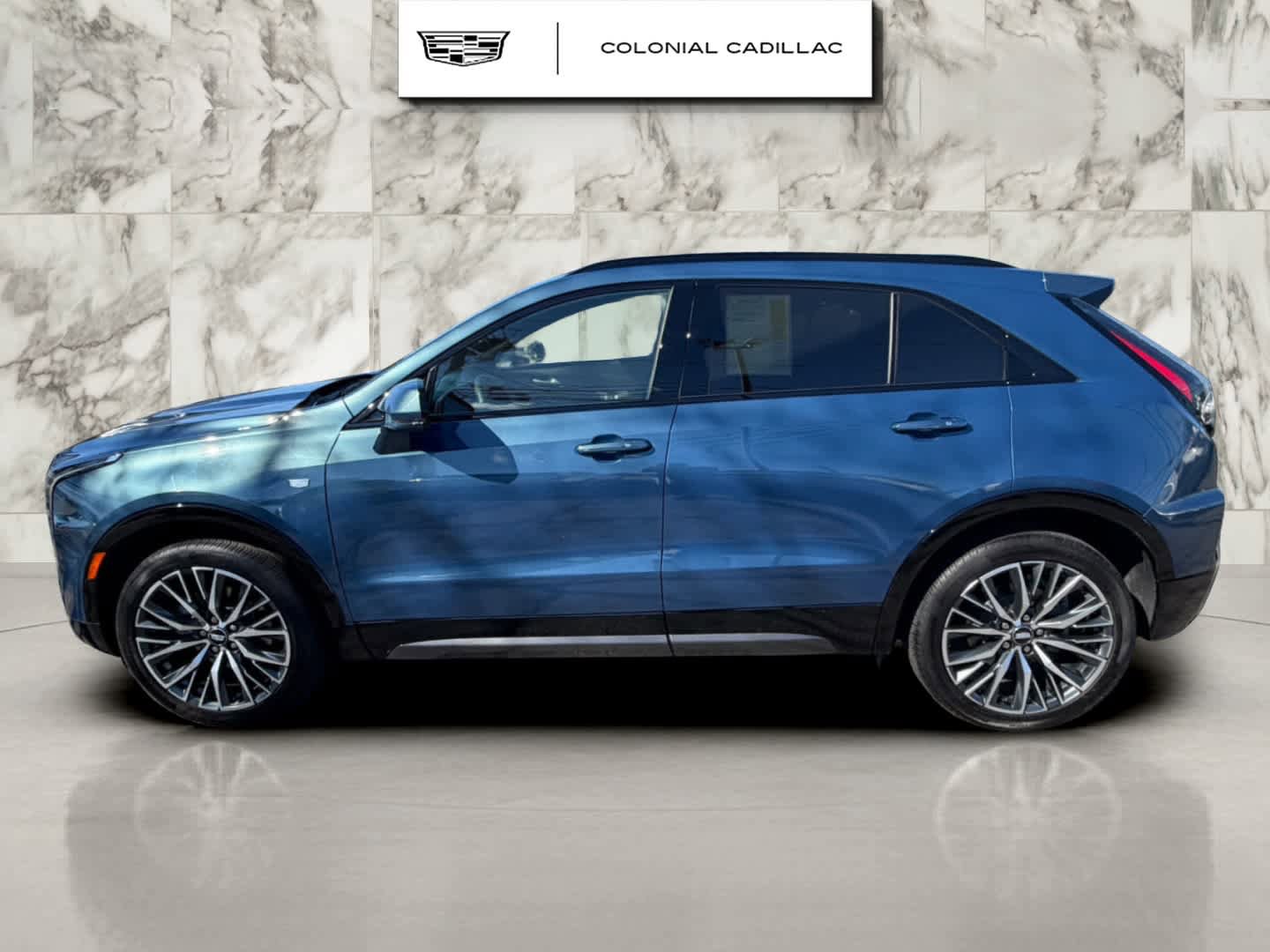 Used 2024 Cadillac XT4 Sport w/ Cold Weather Package AWD/4WD image 4