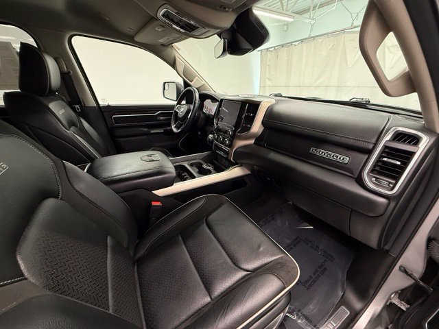 Used 2022 RAM 1500 Laramie AWD/4WD image 9