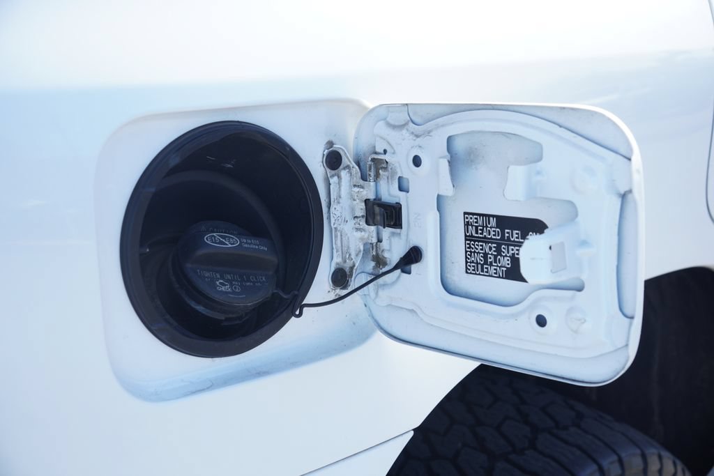 Used 2014 Lexus LX 570 4WD w/ Luxury Package image 14