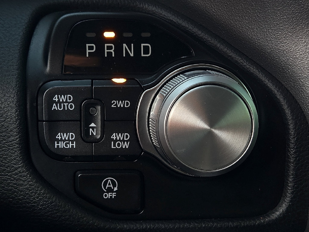 Used 2024 RAM 1500 Laramie AWD/4WD image 14
