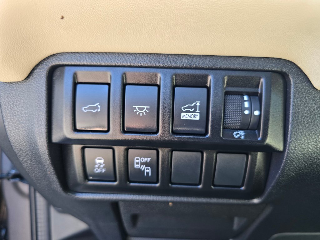 Used 2021 Subaru Ascent Limited w/ Technology Package AWD/4WD image 57