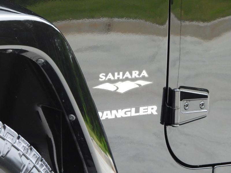 Used 2013 Jeep Wrangler Sahara w/ Connectivity Group AWD/4WD image 5