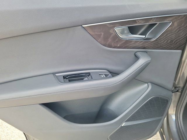 Used 2021 Audi Q7 3.0T Premium Plus w/ Executive Package image 12