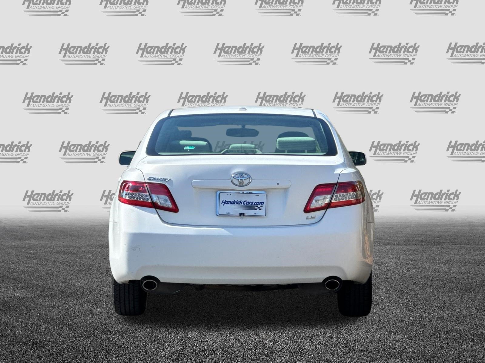 Used 2010 Toyota Camry LE FWD image 6