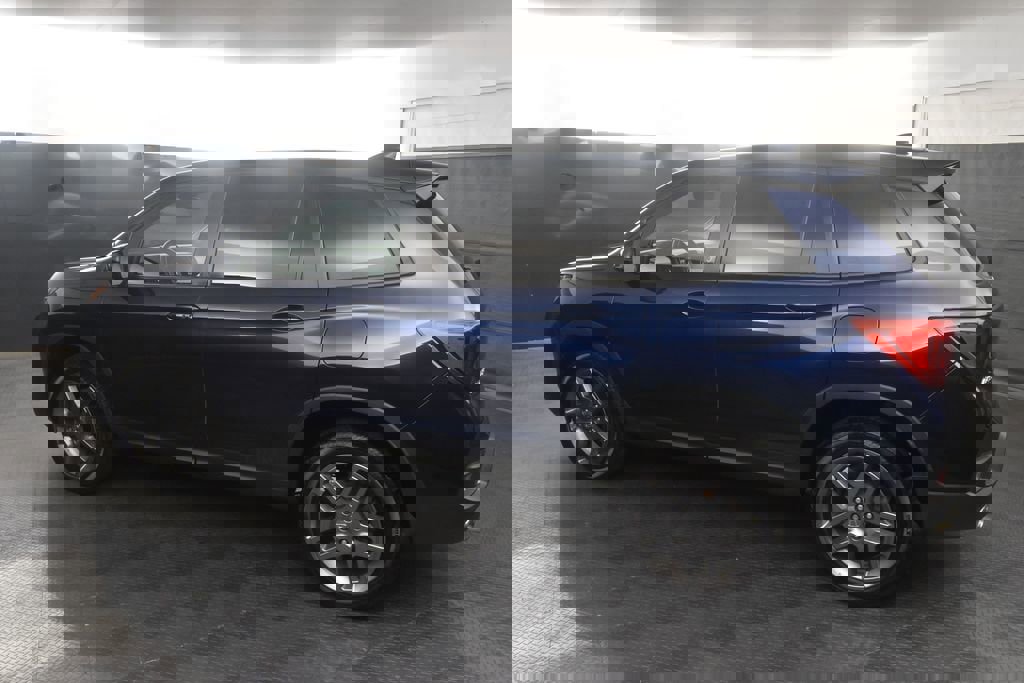 Used 2023 Honda Passport EX-L image 2