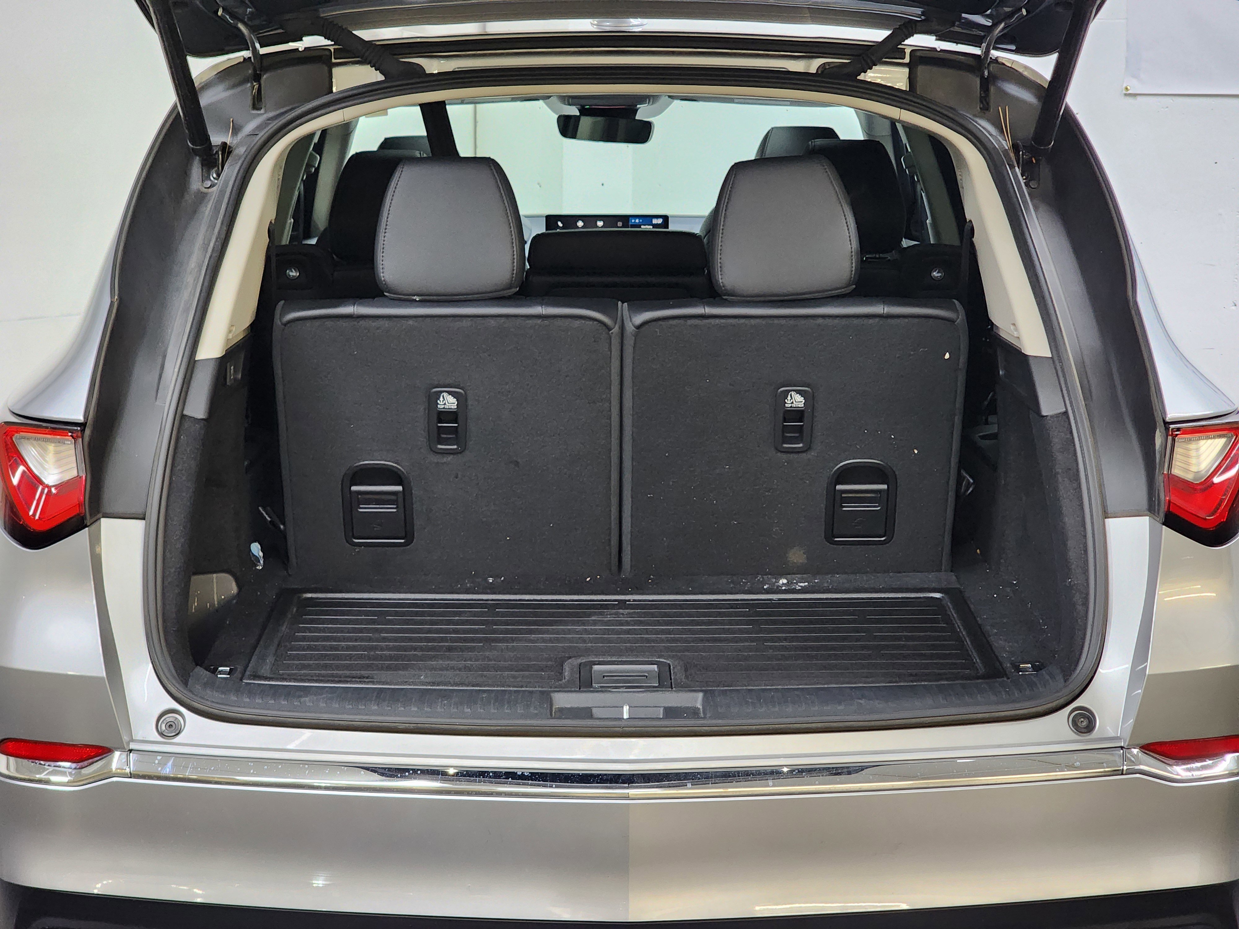 Certified 2024 Acura MDX SH-AWD image 7