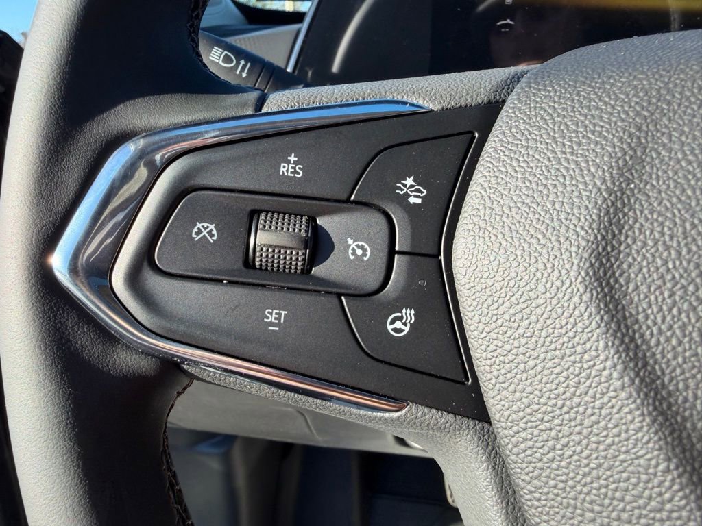 New 2026 Chevrolet Trax LT w/ Sunroof Package image 20