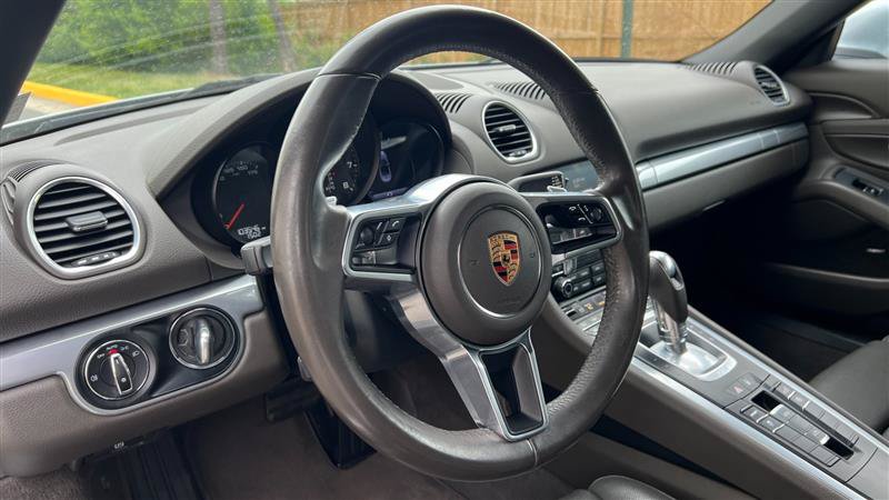 Used 2018 Porsche 718 Boxster RWD image 50