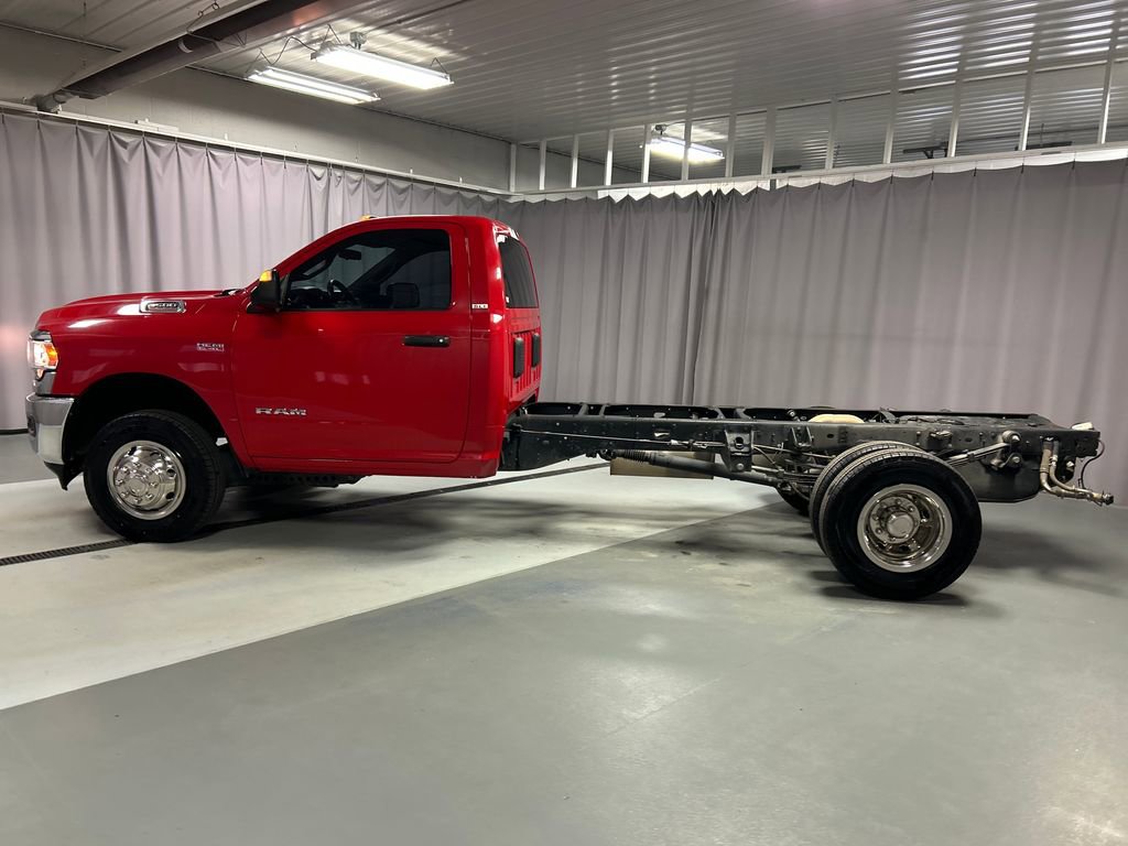 Used 2022 RAM 3500 SLT w/ Quick Order Package 27G SLT RWD video 4