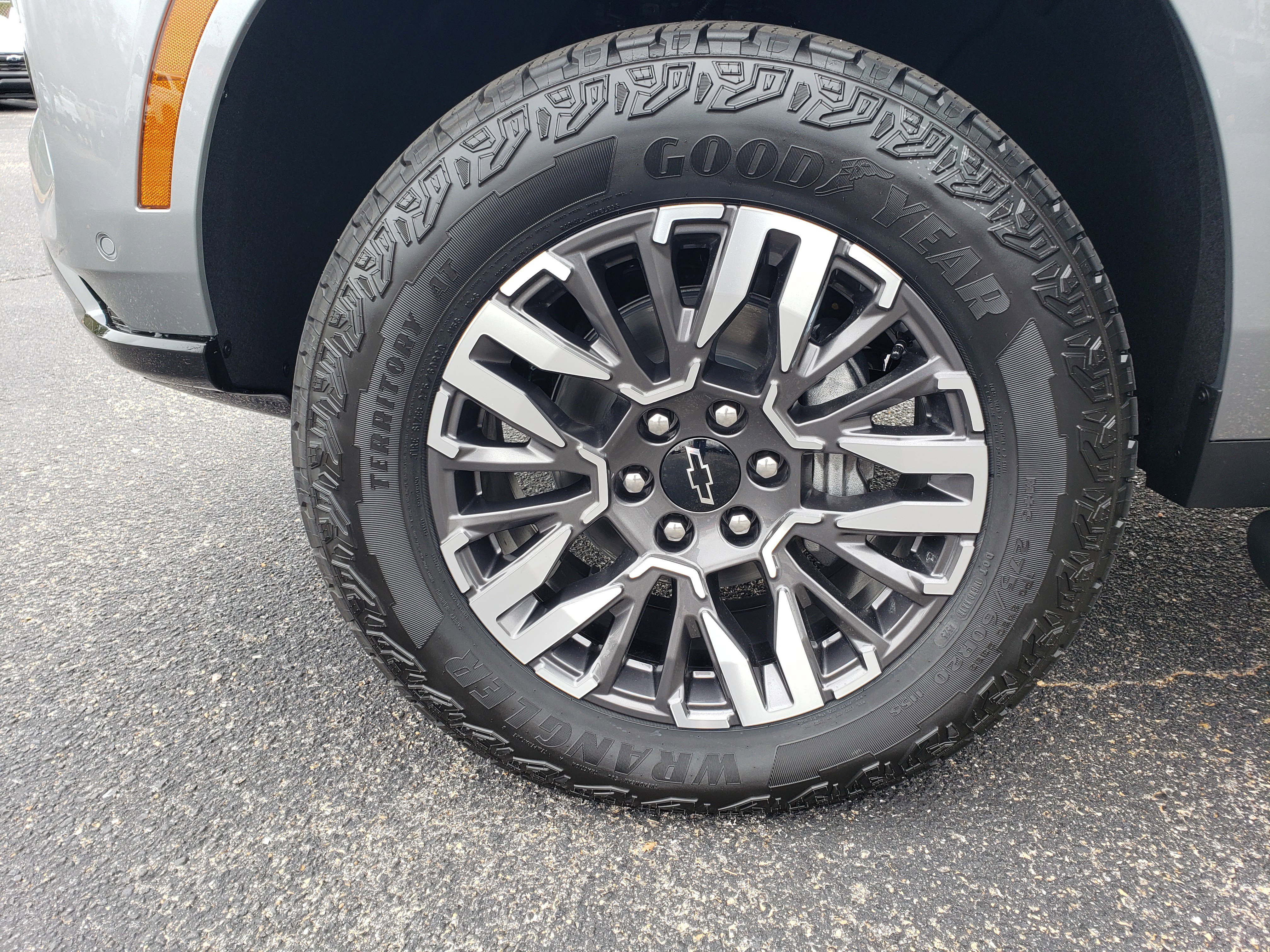 New 2026 Chevrolet Tahoe Z71 w/ Comfort Package image 13