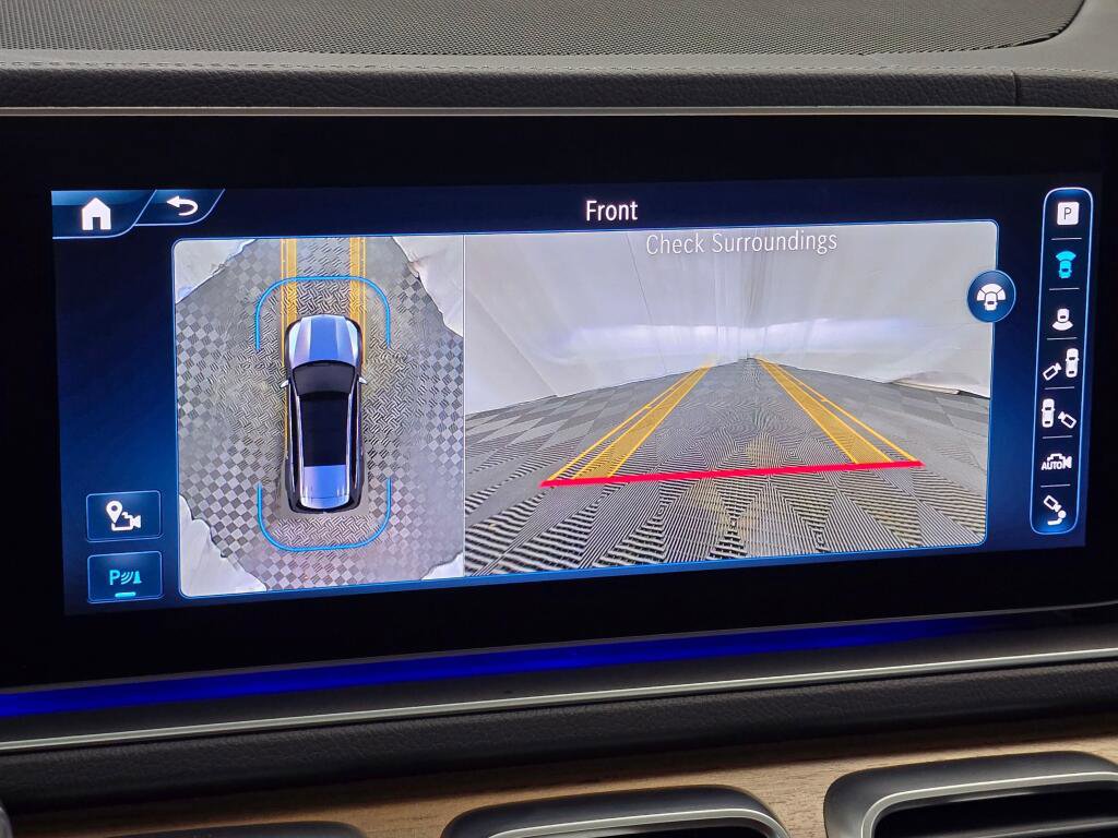 Used 2024 Mercedes-Benz GLS 450 4MATIC image 42