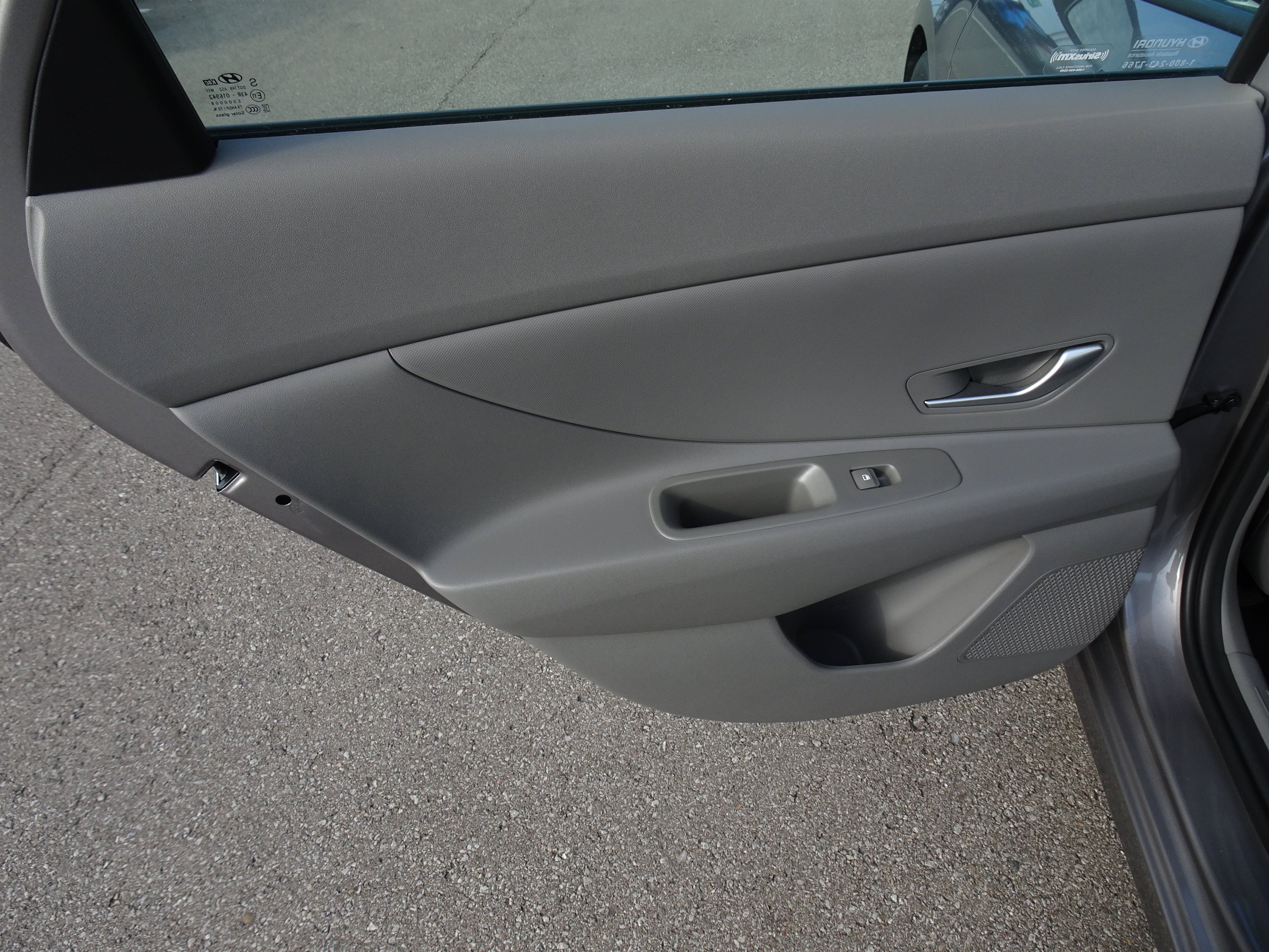 Used 2023 Hyundai Elantra SEL FWD image 15