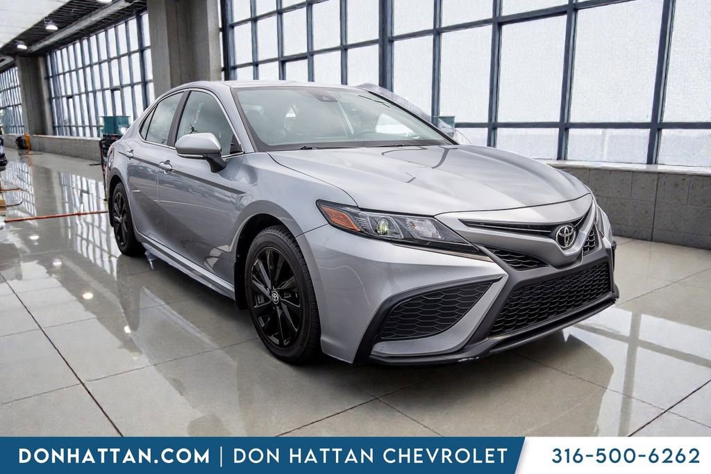Used 2023 Toyota Camry SE image 32