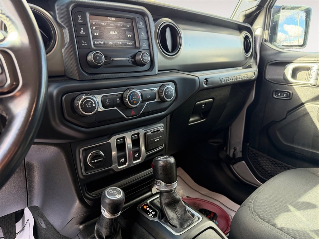 Used 2019 Jeep Wrangler Sport image 11