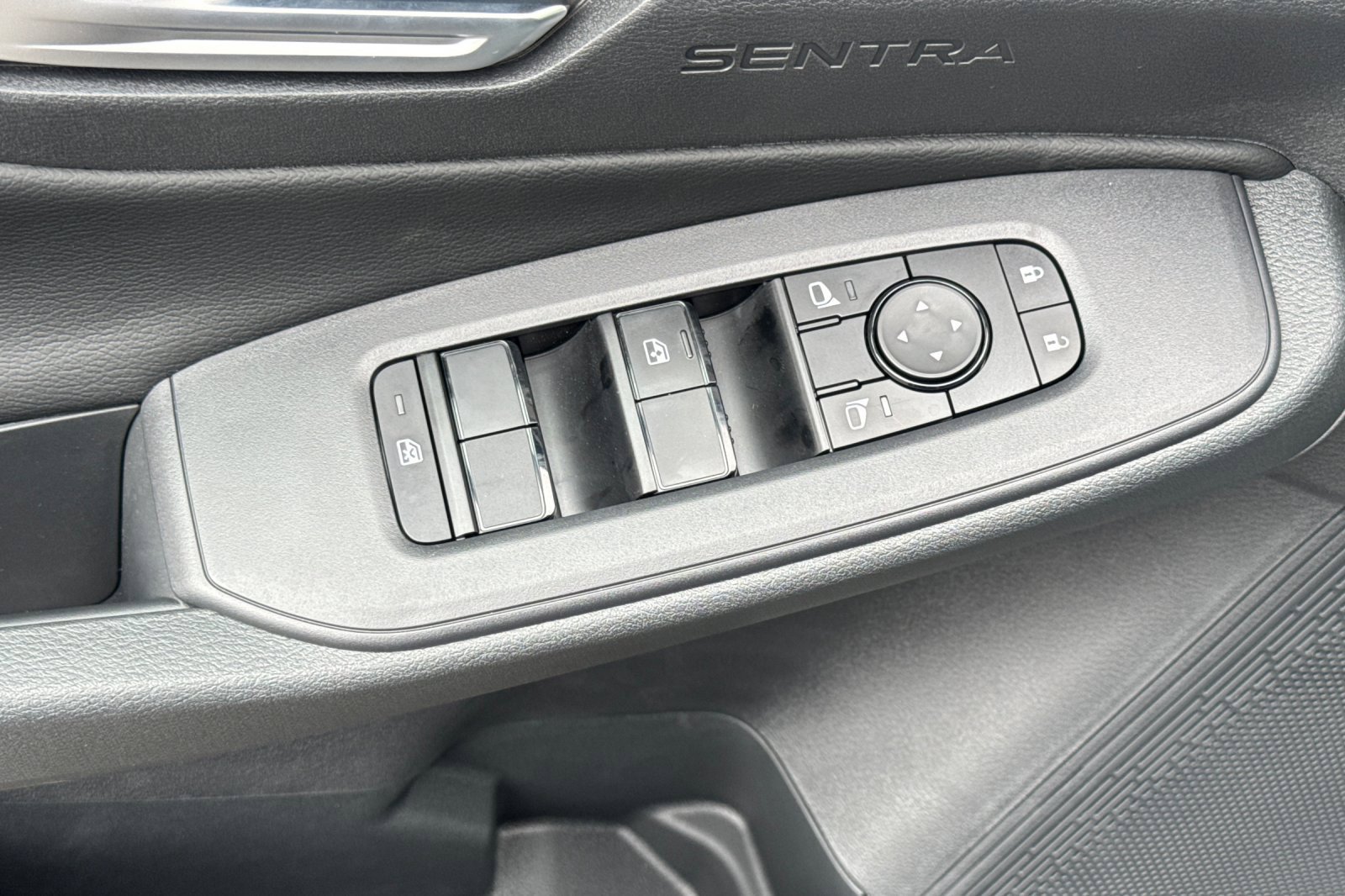 New 2027 Nissan Sentra SV FWD image 13