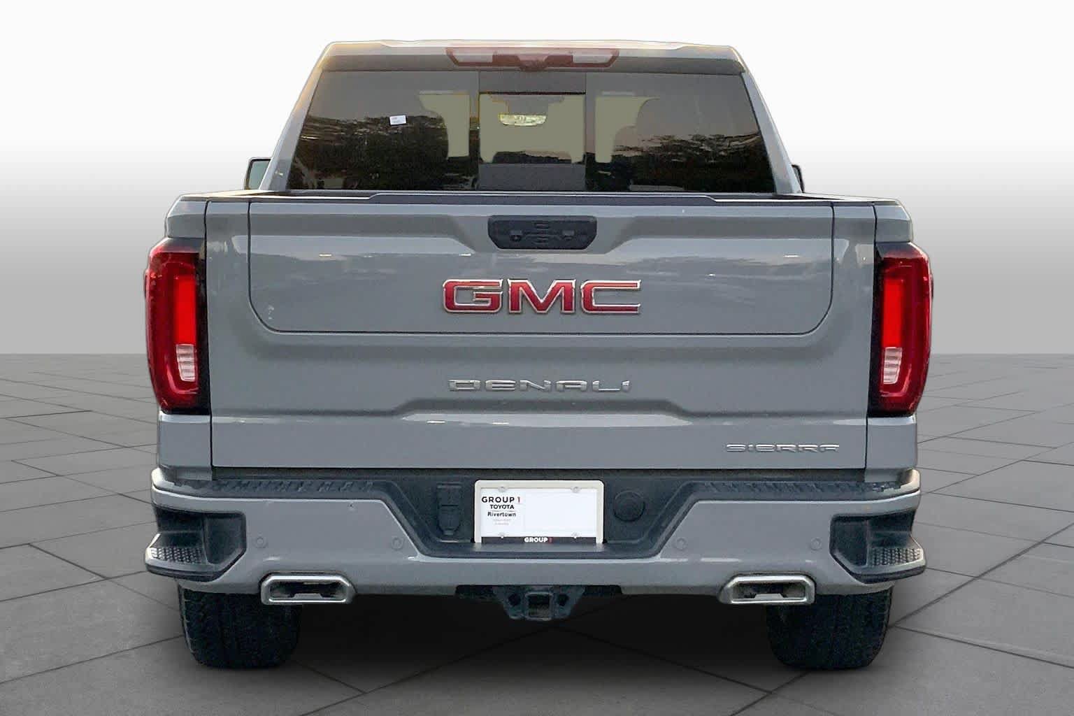 Used 2025 GMC Sierra 1500 Denali w/ Technology Package AWD/4WD image 5