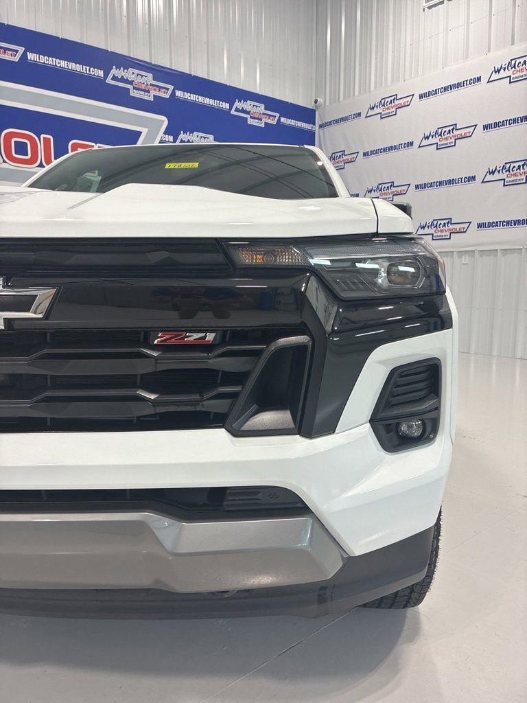 New 2025 Chevrolet Colorado Z71 w/ Midnight Edition AWD/4WD image 18