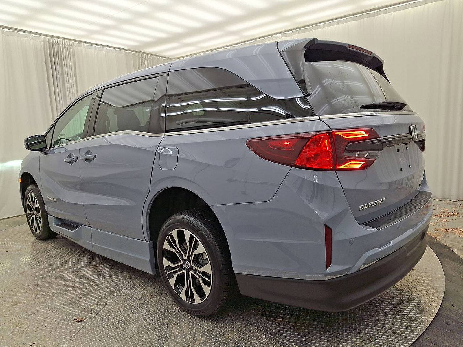 Used 2026 Honda Odyssey Elite image 22