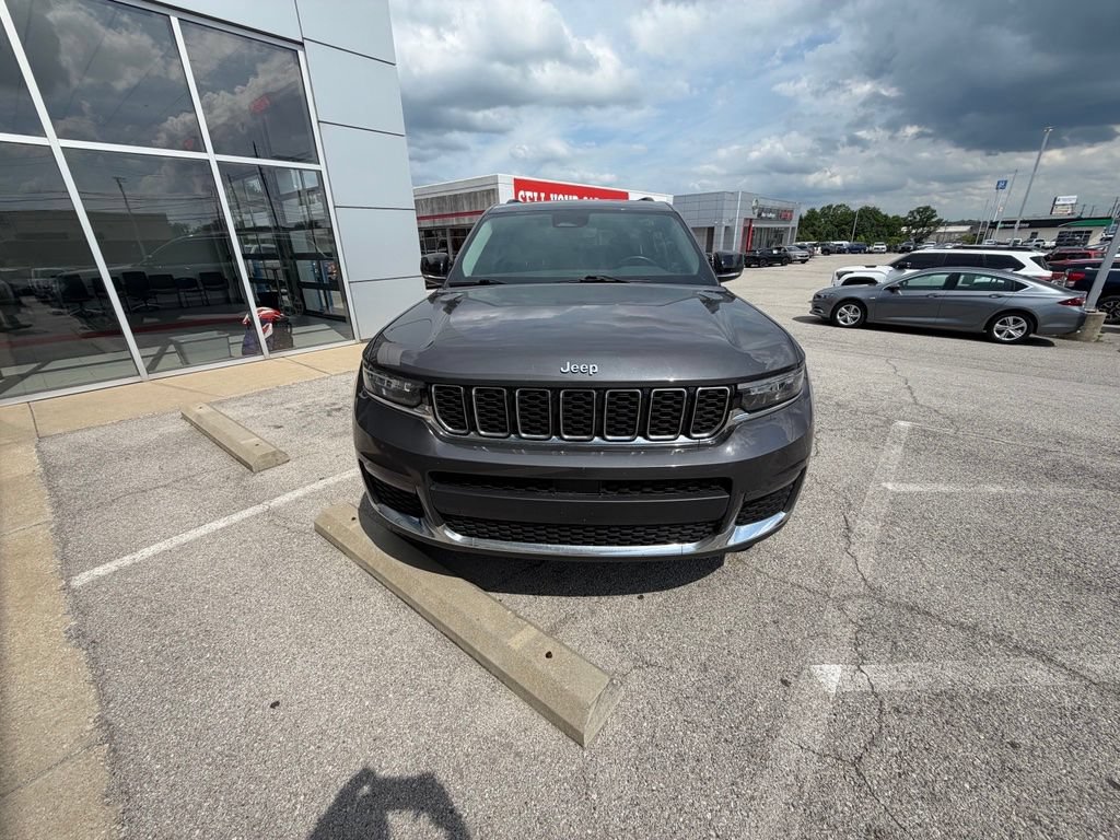 Used 2021 Jeep Grand Cherokee L Limited AWD/4WD image 9