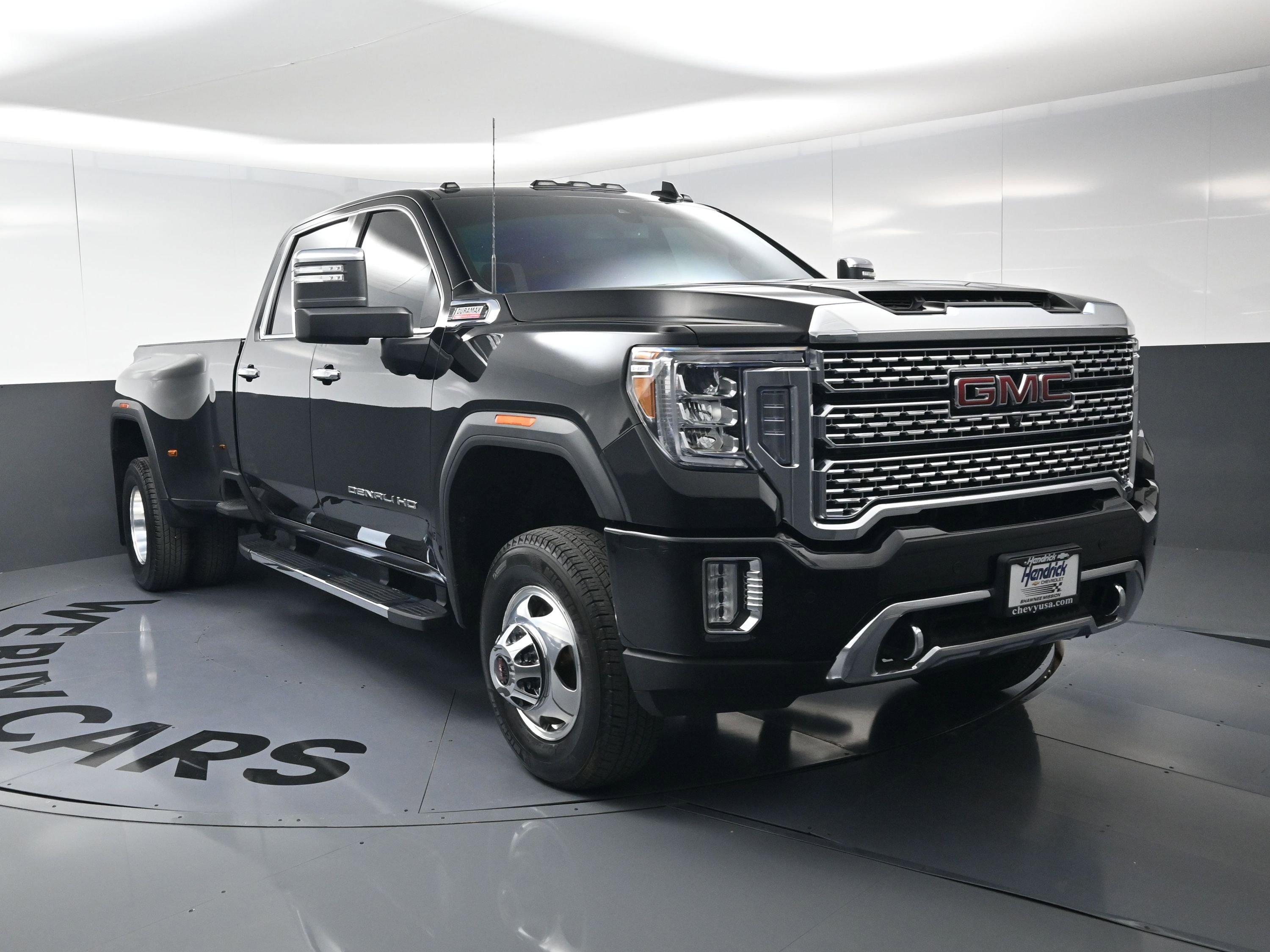 Certified 2022 GMC Sierra 3500 Denali image 3