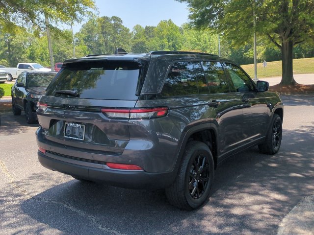 New 2026 Jeep Grand Cherokee Altitude RWD image 5