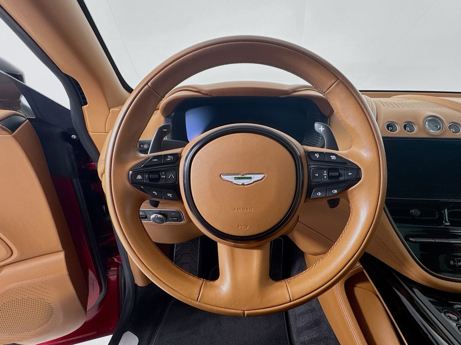 Used 2024 Aston Martin DBX 707 image 11