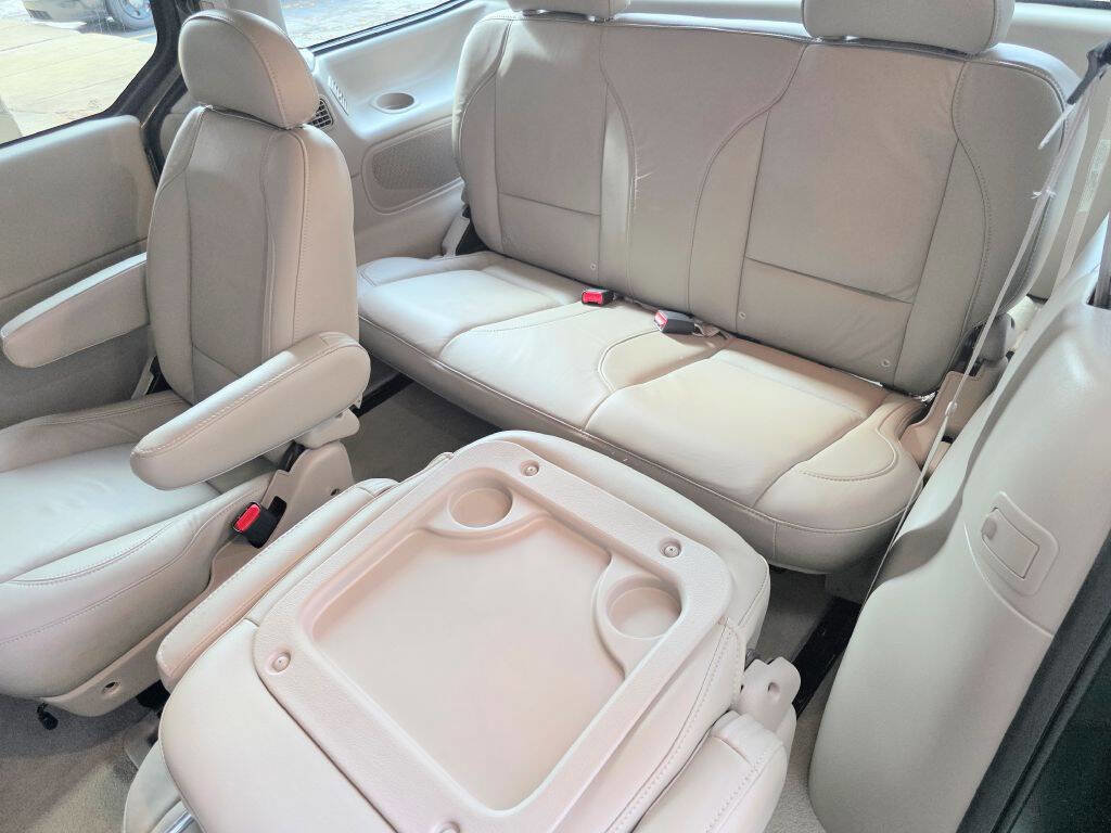 Used 2002 Mercury Villager Estate image 19