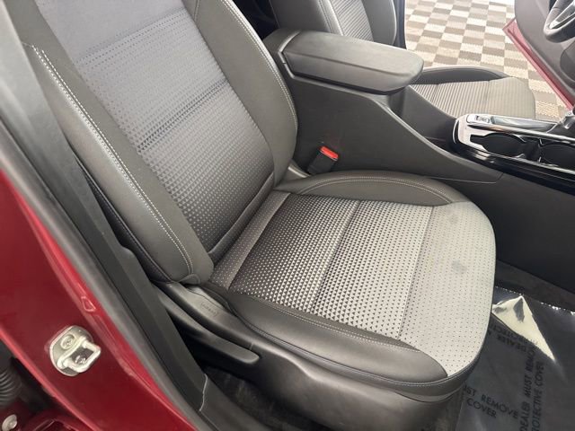 Used 2025 Chevrolet Trax LT w/ LT Convenience Package image 30