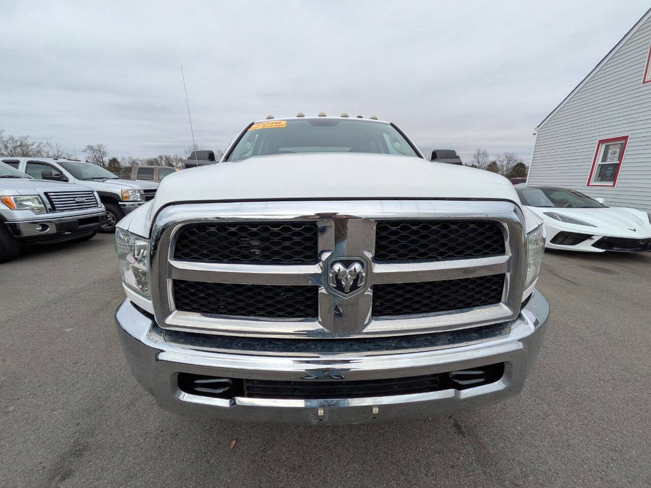 Used 2016 RAM 2500 Tradesman w/ Chrome Appearance Group image 4