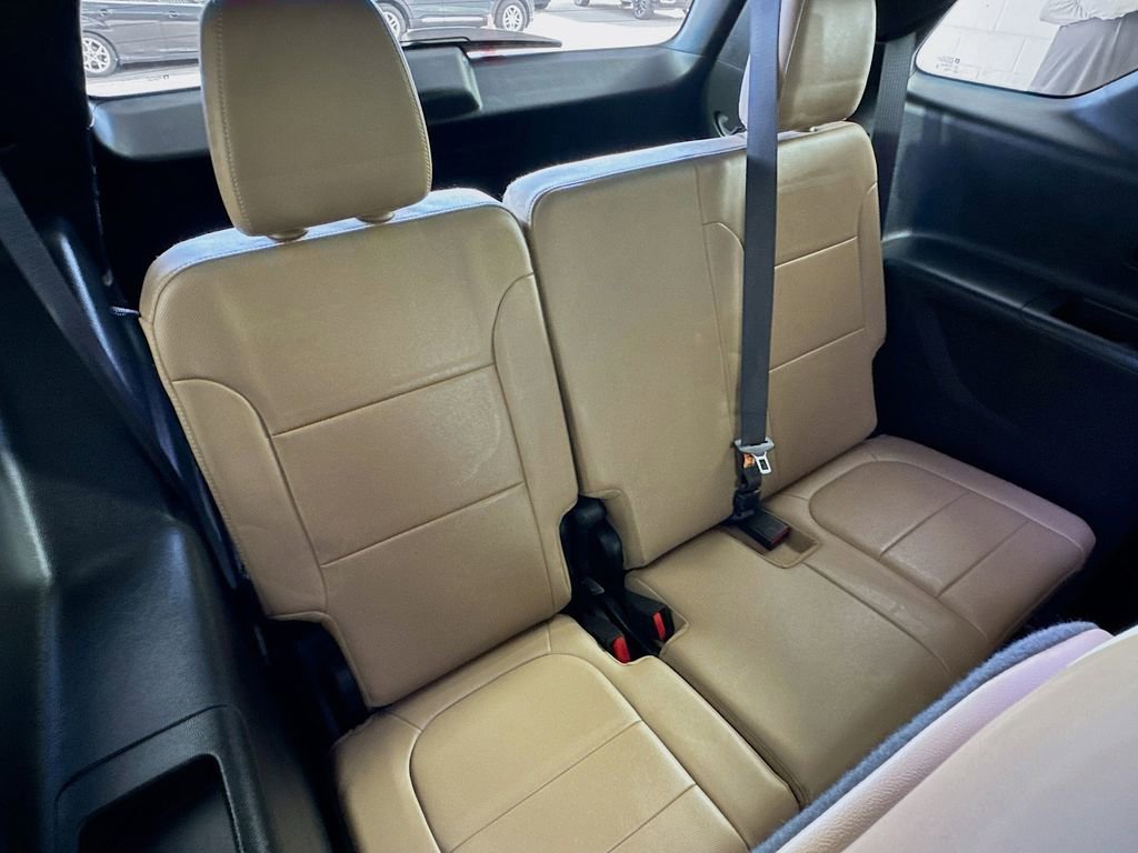 Used 2023 Chevrolet Traverse Premier w/ LPO, Floor Liner Package image 28