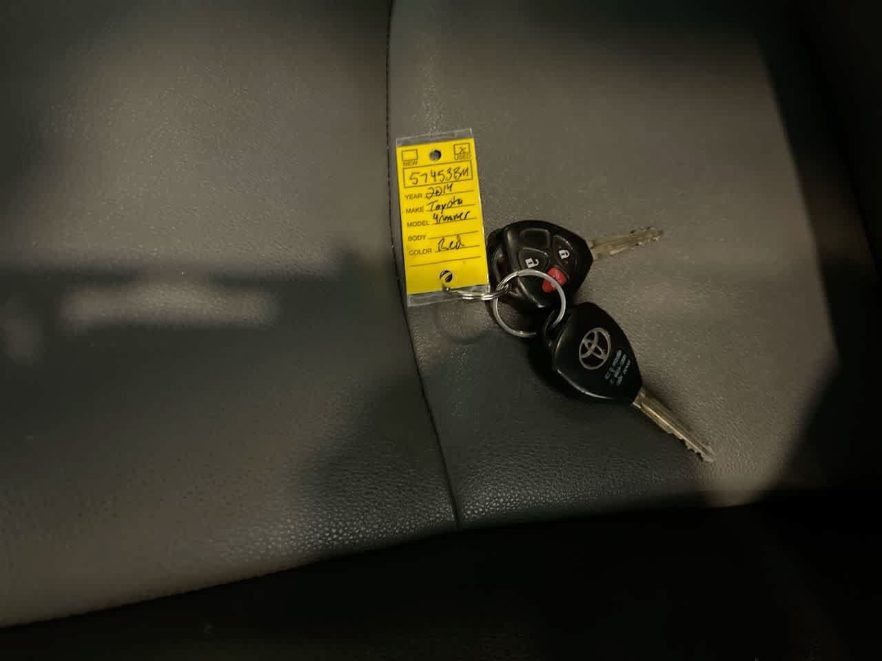 Used 2014 Toyota 4Runner SR5 Premium AWD/4WD image 27
