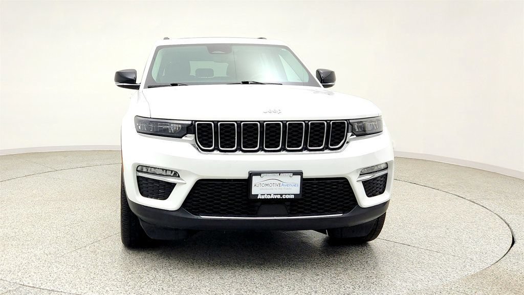 Used 2023 Jeep Grand Cherokee Limited AWD/4WD image 2
