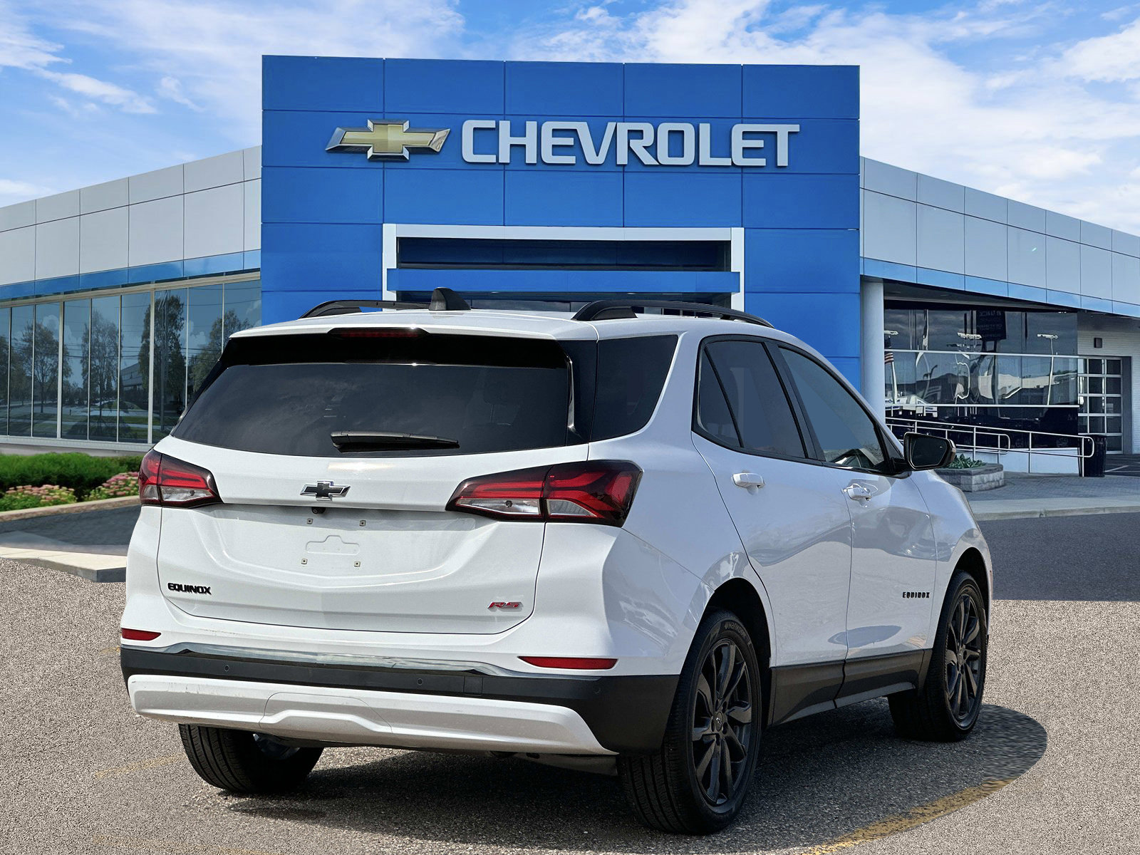 Certified 2023 Chevrolet Equinox RS FWD image 4