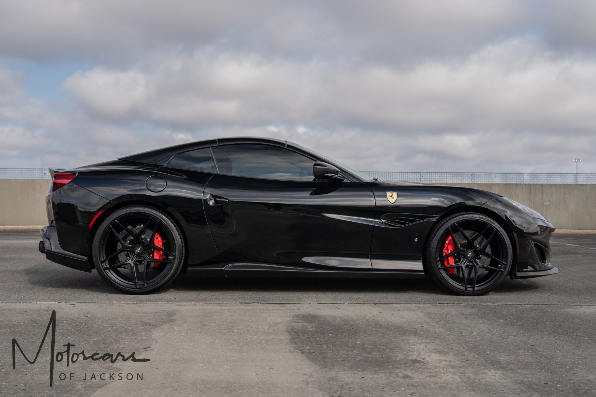 Used 2019 Ferrari Portofino image 7