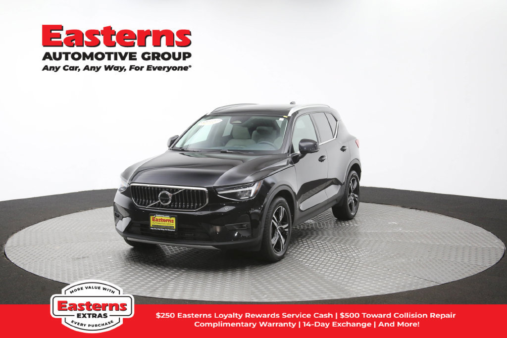 Used 2023 Volvo XC40 B5 Plus AWD/4WD image 56