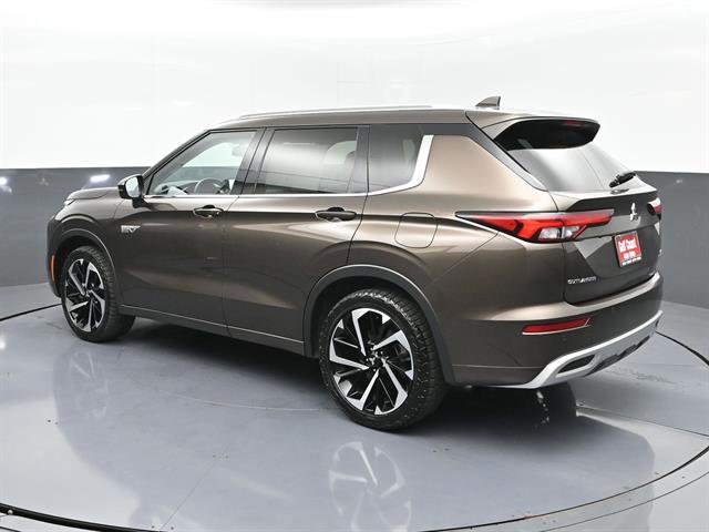 Used 2023 Mitsubishi Outlander SEL AWD/4WD image 27