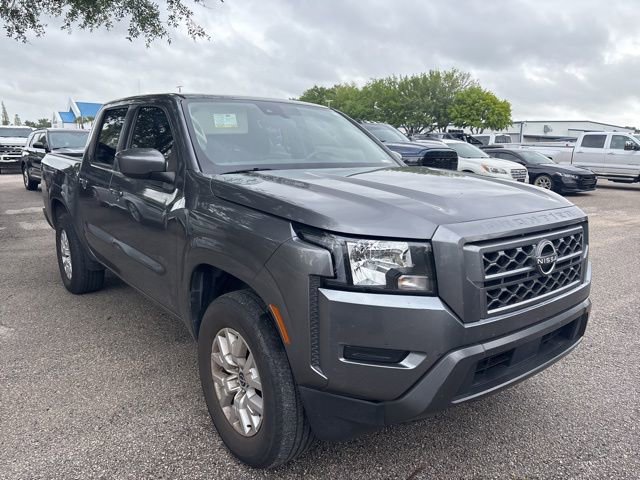 Used 2022 Nissan Frontier SV image 3