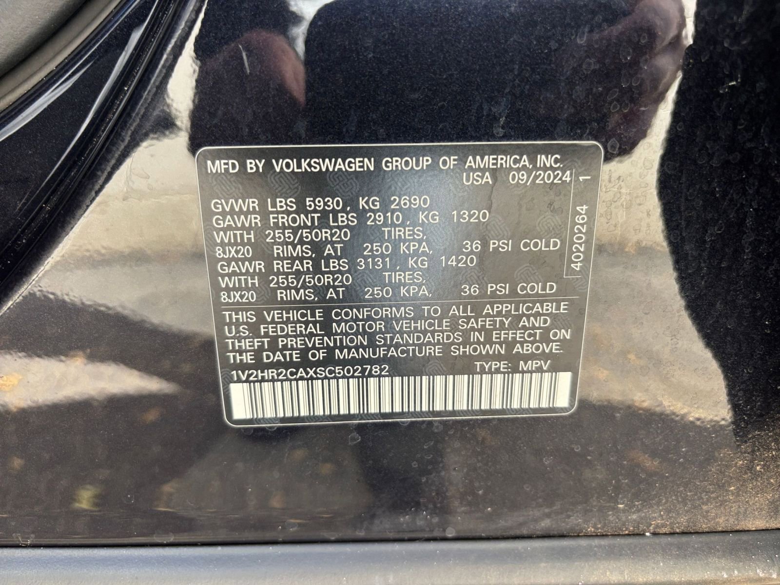 Used 2025 Volkswagen Atlas SE image 29