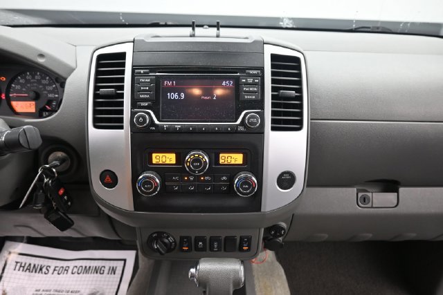 Used 2017 Nissan Frontier SV w/ SV Value Truck Package AWD/4WD image 17