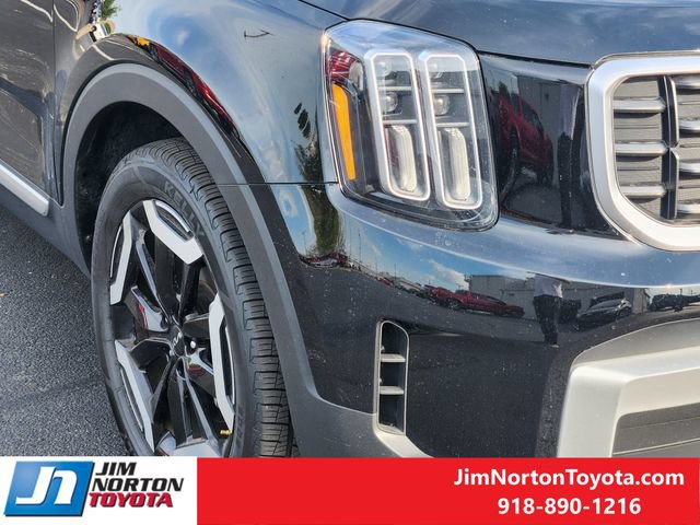 Used 2025 Kia Telluride S FWD image 9