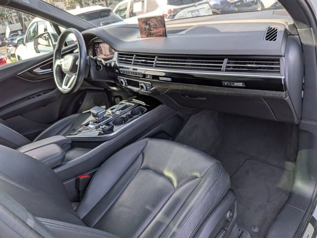 Used 2018 Audi Q7 3.0T Prestige AWD/4WD image 22